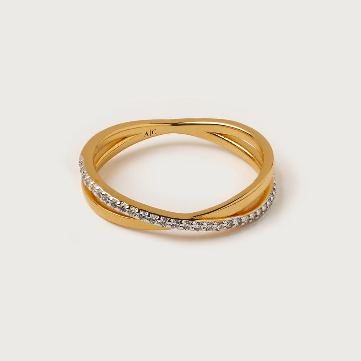 Nova Diamond Intertwined Ring